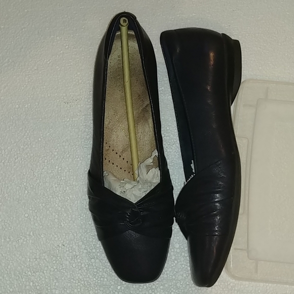 Clarks Flats - Picture 2 of 3